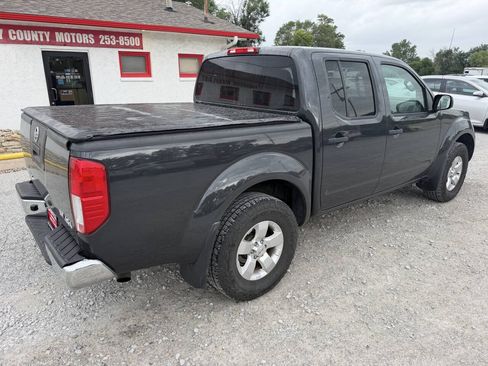 Used 2012 Nissan Frontier SV w/ SV Premium Utility Pkg AWD/4WD image 3