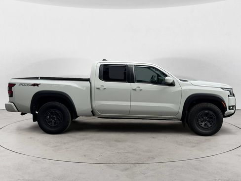 Used 2025 Nissan Frontier PRO-4X AWD/4WD image 6