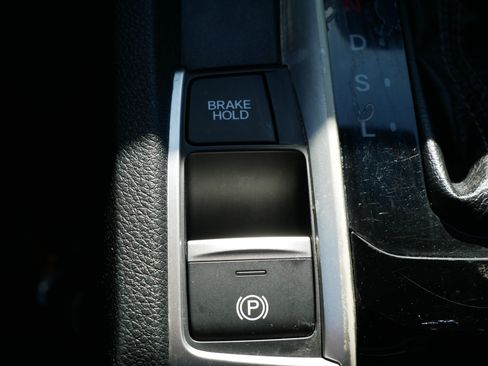 Used 2020 Honda Civic EX image 32