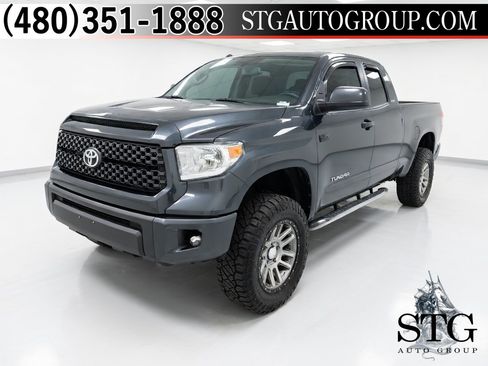 Used 2018 Toyota Tundra SR5 w/ SR5 Upgrade Package AWD/4WD image 1