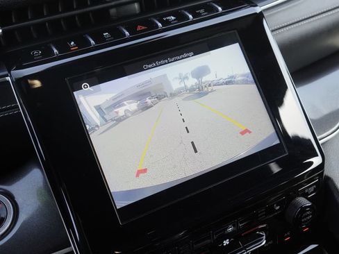 Used 2023 Jeep Grand Cherokee Altitude AWD/4WD image 15