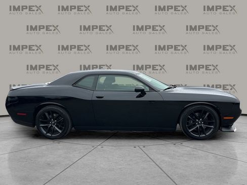 Used 2021 Dodge Challenger GT w/ Performance Handling Group image 6