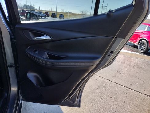 Used 2022 Buick Encore GX Essence w/ Advanced Technology Package image 19