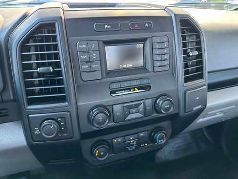 Used 2018 Ford F150 XL w/ Heavy-Duty Payload Package AWD/4WD image 13
