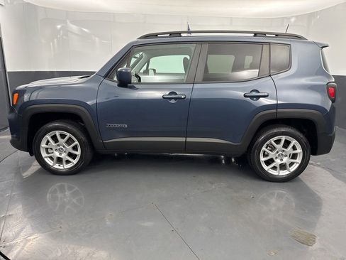 Used 2021 Jeep Renegade Latitude w/ Convenience Group image 4
