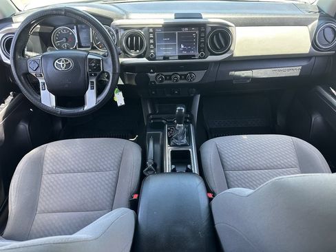 Used 2021 Toyota Tacoma SR5 RWD image 14