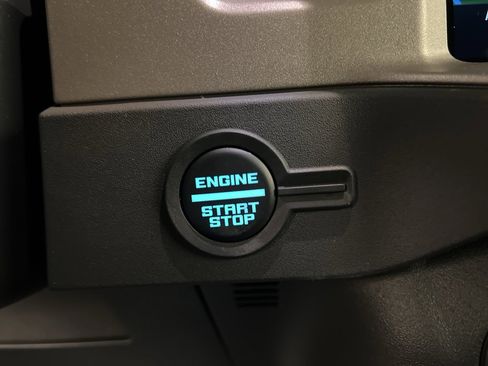 New 2025 Ford Bronco Outer Banks image 19