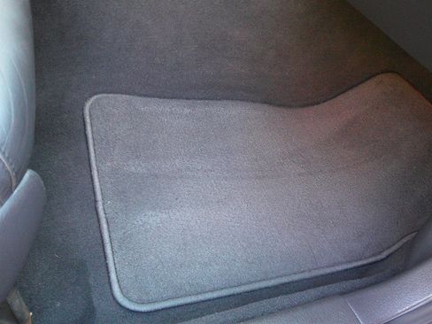 Used 2002 Ford Thunderbird image 19