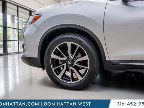 Used 2019 Nissan Rogue SL w/ Premium Package AWD/4WD image 36