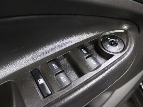 Used 2018 Ford Escape SE w/ SE Sport Appearance Package image 11