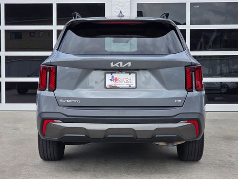 Used 2024 Kia Sorento SX AWD/4WD image 6