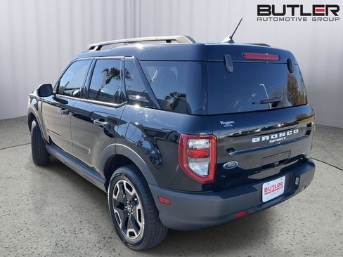 Used 2023 Ford Bronco Sport Outer Banks w/ Tech Package image 3