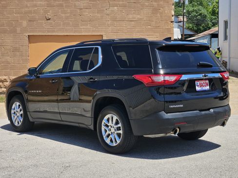 Used 2020 Chevrolet Traverse LT FWD image 4