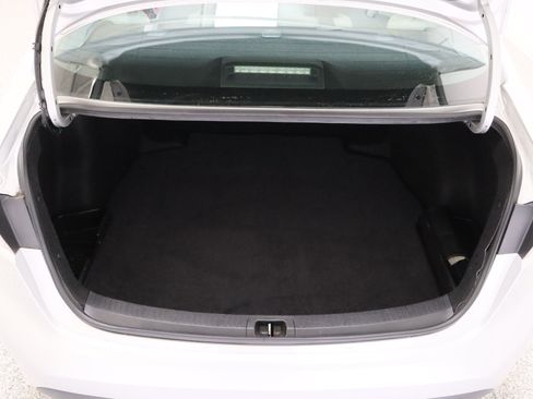 Used 2024 Toyota Corolla LE FWD image 28