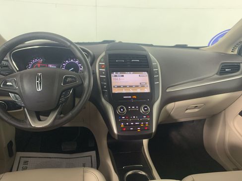 Used 2017 Lincoln MKC Premiere FWD image 33