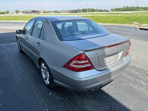Used 2007 Mercedes-Benz C 230 Sedan image 6