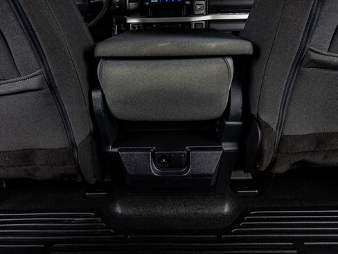 Used 2023 Ford F350 XLT w/ FX4 Off-Road Package image 32