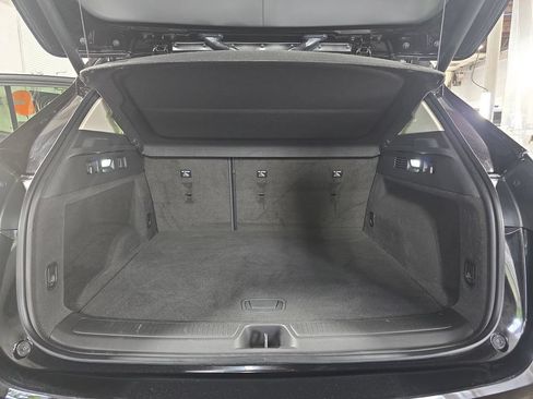 Used 2023 Buick Envision Avenir AWD/4WD image 12