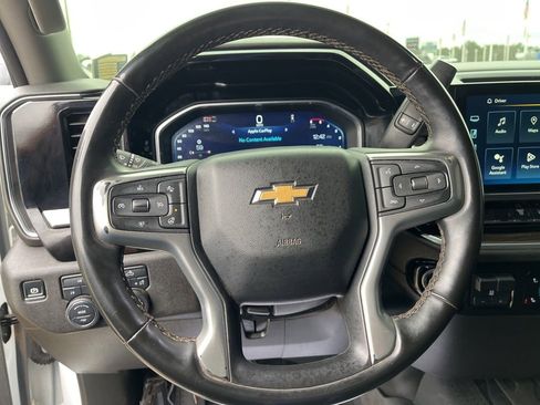 Used 2024 Chevrolet Silverado 3500 LT w/ Convenience Package image 19