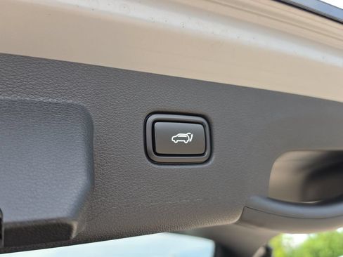 New 2026 Kia Sportage SX FWD image 11