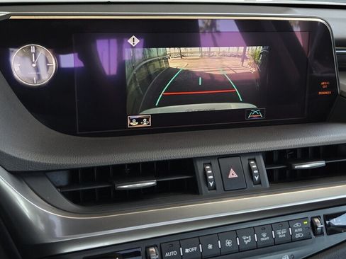 Used 2019 Lexus ES 350 w/ Premium Package FWD image 30