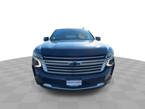 Used 2024 Chevrolet Tahoe High Country AWD/4WD image 3