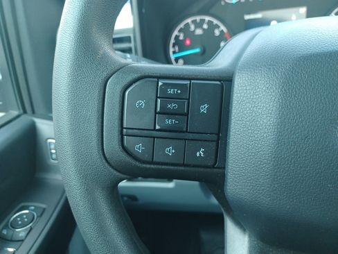 Used 2025 Ford F250 XL w/ XL Chrome Package image 24