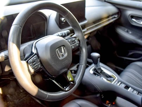Certified 2024 Honda HR-V EX-L image 22