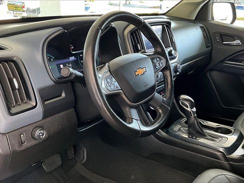 Used 2022 Chevrolet Colorado Z71 w/ Safety Package image 18