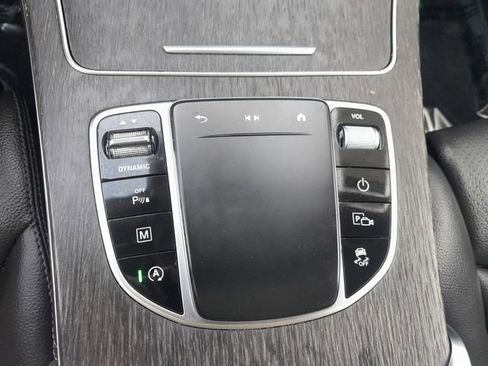 Used 2020 Mercedes-Benz GLC 300 4MATIC image 11