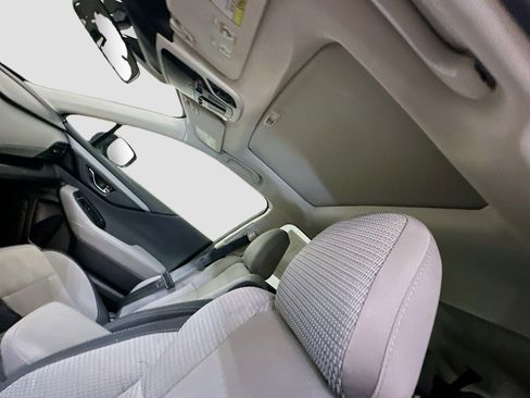 Used 2025 Subaru Outback Premium image 27