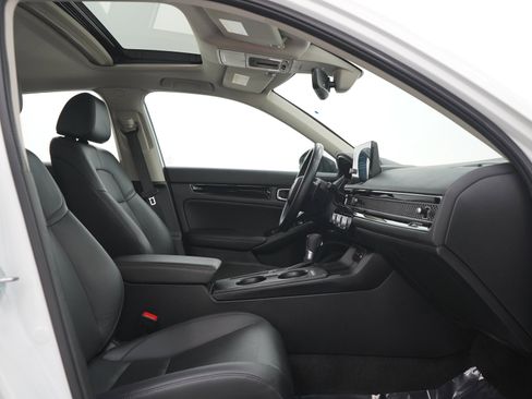 Used 2023 Honda Civic Touring image 11