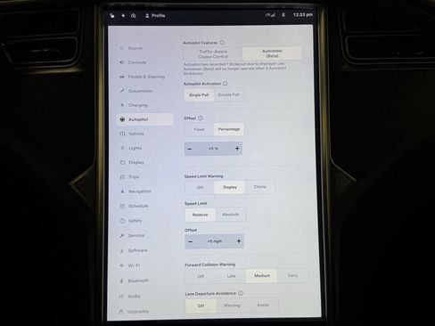 Used 2016 Tesla Model X P100D image 32