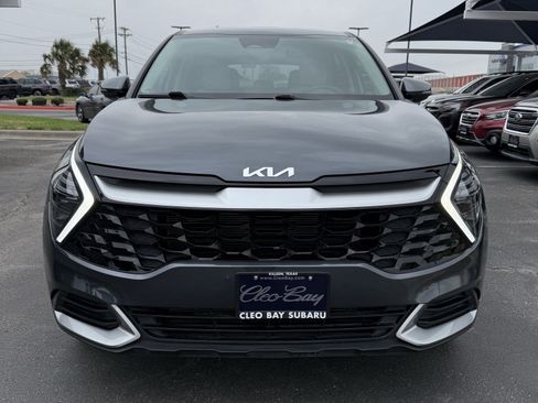 Used 2024 Kia Sportage EX image 2