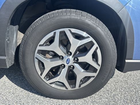 Used 2021 Subaru Forester Premium AWD/4WD image 23