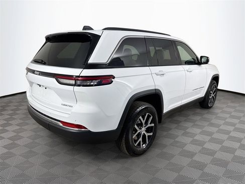New 2025 Jeep Grand Cherokee Limited image 7