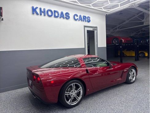 Used 2008 Chevrolet Corvette Coupe w/ Preferred Equipment Group RWD image 9
