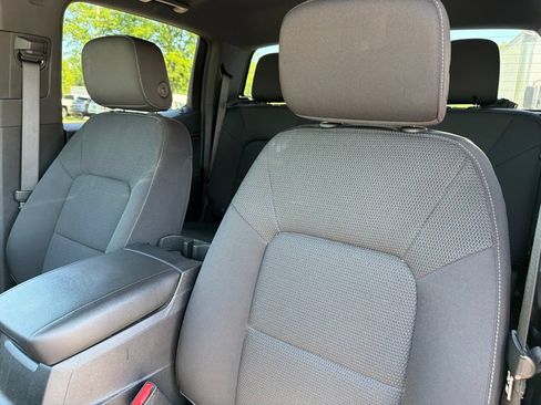 Used 2023 Chevrolet Colorado LT w/ LT Convenience Package II RWD image 12