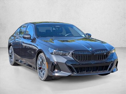 New 2027 BMW i5 M60 w/ M Sport Package RWD image 6