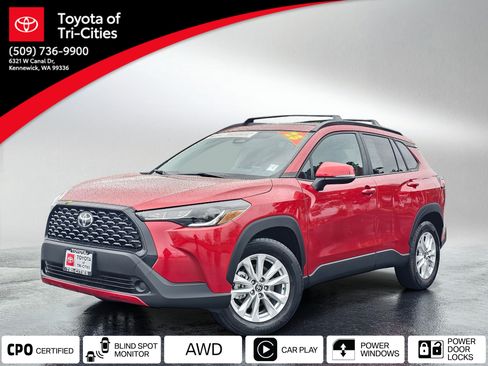 Used 2023 Toyota Corolla Cross LE w/ Moonroof Package image 1