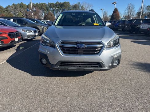 Used 2018 Subaru Outback 2.5i Premium image 6