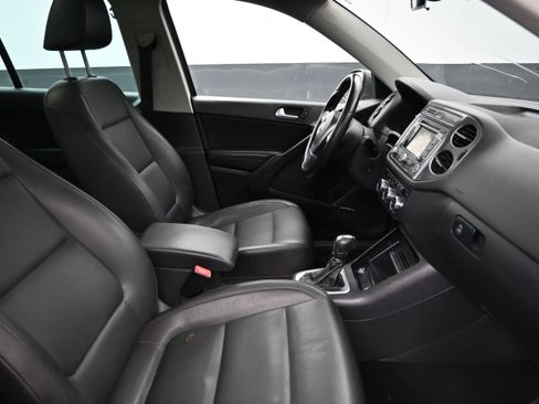 Used 2014 Volkswagen Tiguan SEL AWD/4WD image 26