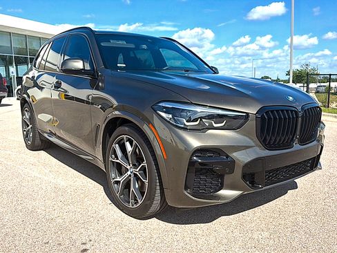 Used 2022 BMW X5 xDrive45e w/ M Sport Package AWD/4WD image 3