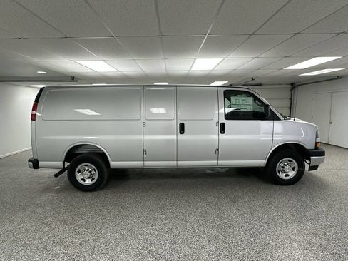New 2026 Chevrolet Express 3500 Extended w/ Driver Convenience Package RWD image 9