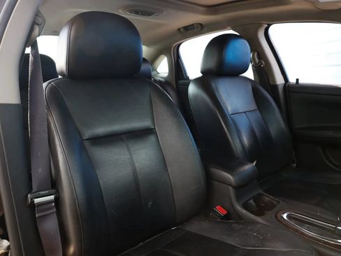 Used 2013 Chevrolet Impala LTZ FWD image 21