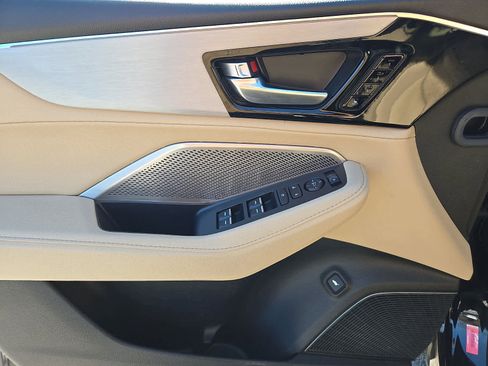 Used 2024 Acura MDX SH-AWD image 14