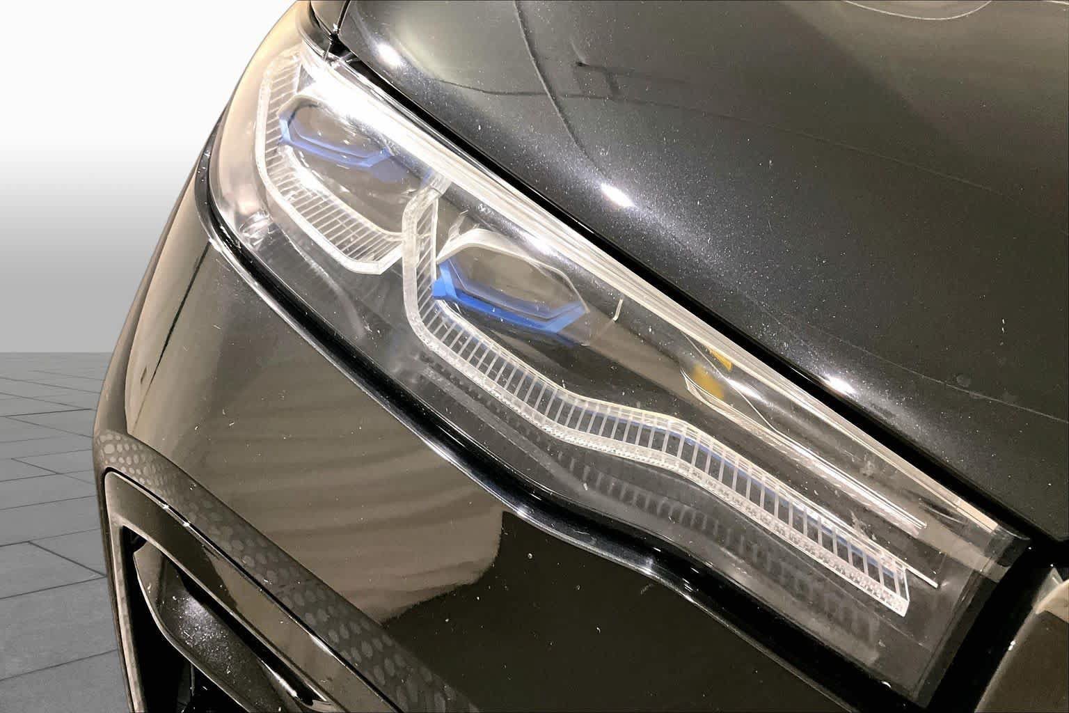 Used 2022 BMW X7 M50i AWD/4WD image 26