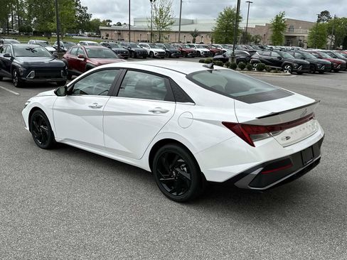 New 2026 Hyundai Elantra SEL Sport Premium FWD image 5