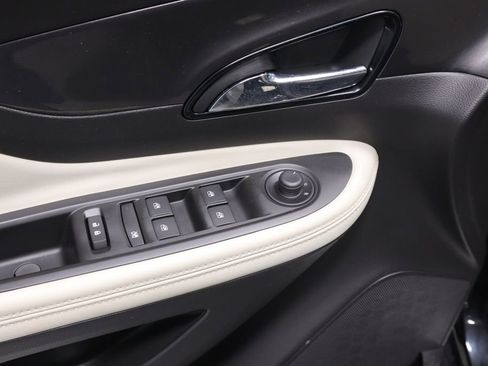 Used 2020 Buick Encore Preferred w/ Safety Package image 22