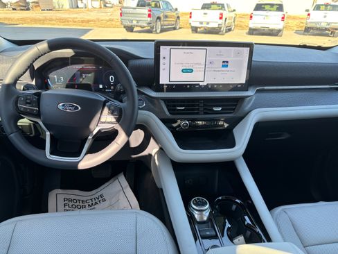 New 2026 Ford Explorer Platinum w/ LUX Leather Package image 15
